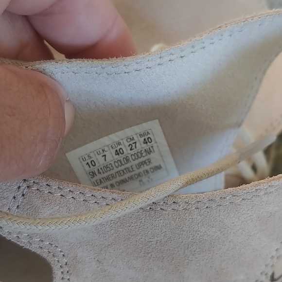 SKECHERS MEMORY FOAM - Picture 7 of 8